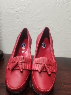 Dr. Scholl's Red Tassel Moccasin Loafers Size 8